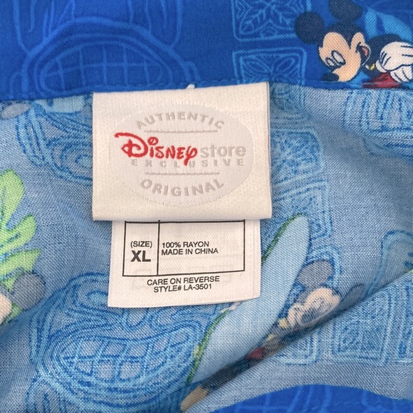Disney Store Exclusive Size XL Surfer Mickey Mouse Blue Hawaiian Camp Shirt - Picture 7 of 7
